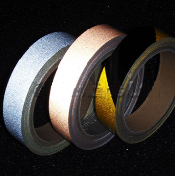 Противоскользящая фотолюминисцентная